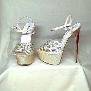 Celeste Champagne gold stiletto, size 7